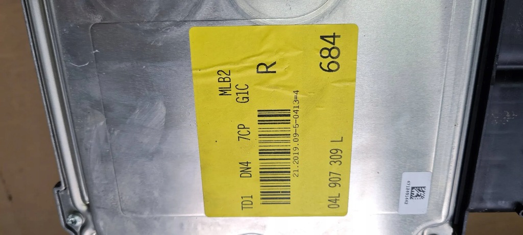 фото №9, A4 b9 8w бортовой компьютер блок управления двигателя 2.0 tdi 04l907309l a5 8w