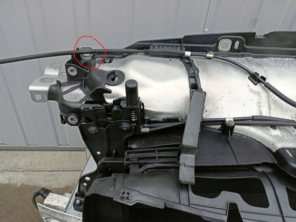 Porsche macan рестайлинг  2.0 21- ремень передний радиатор балка Недорого