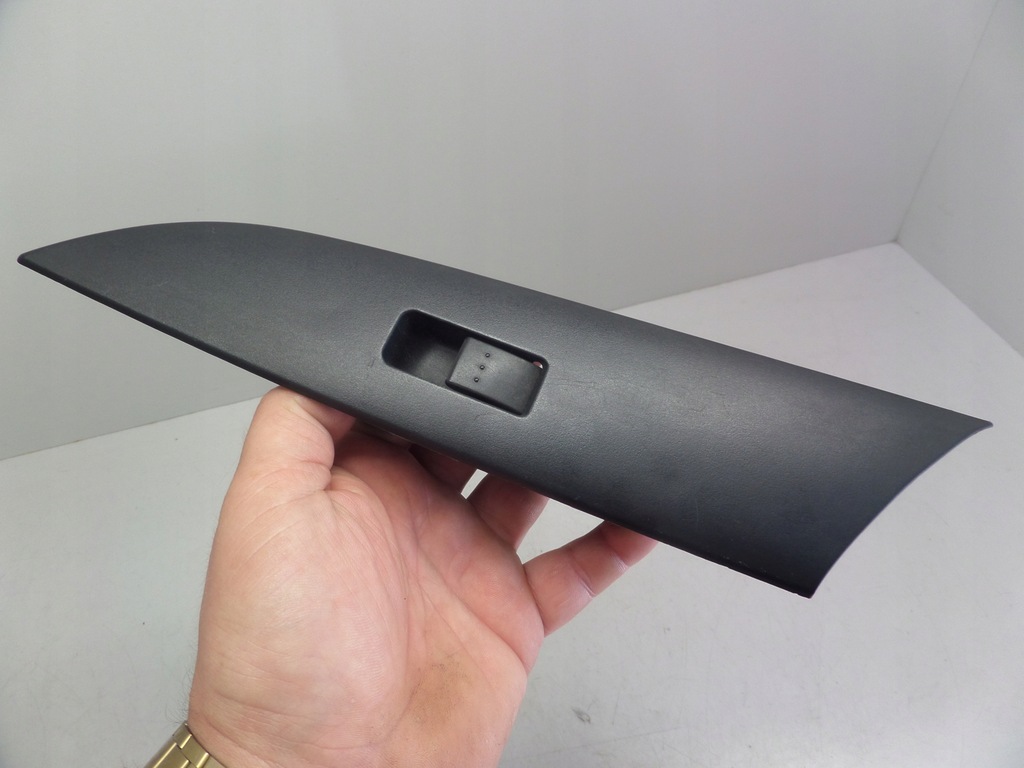 фото №11, Перемикач вікон правий перед mazda 3 i bk 03-09 03123100