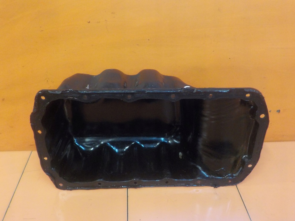 фото №1, Mini cooper r56 clubman r55 1.4 vti 09r 95km поддон масла v755048380