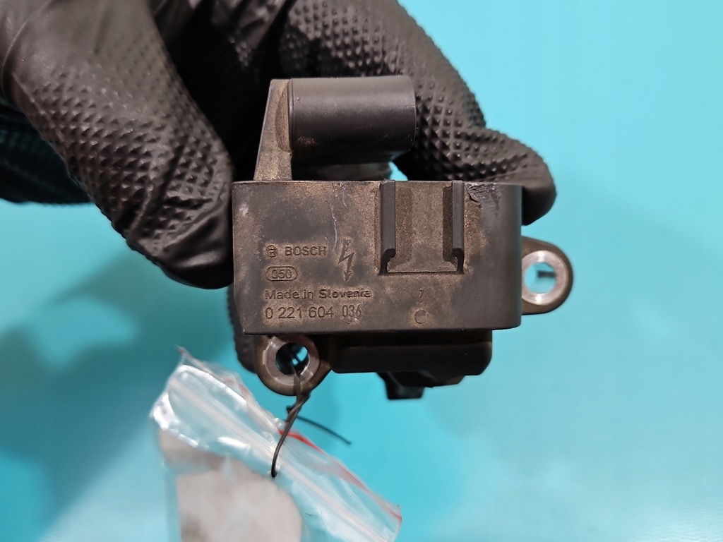 фото №8, Катушка зажигания gla x156 2013-2019 1.6 t