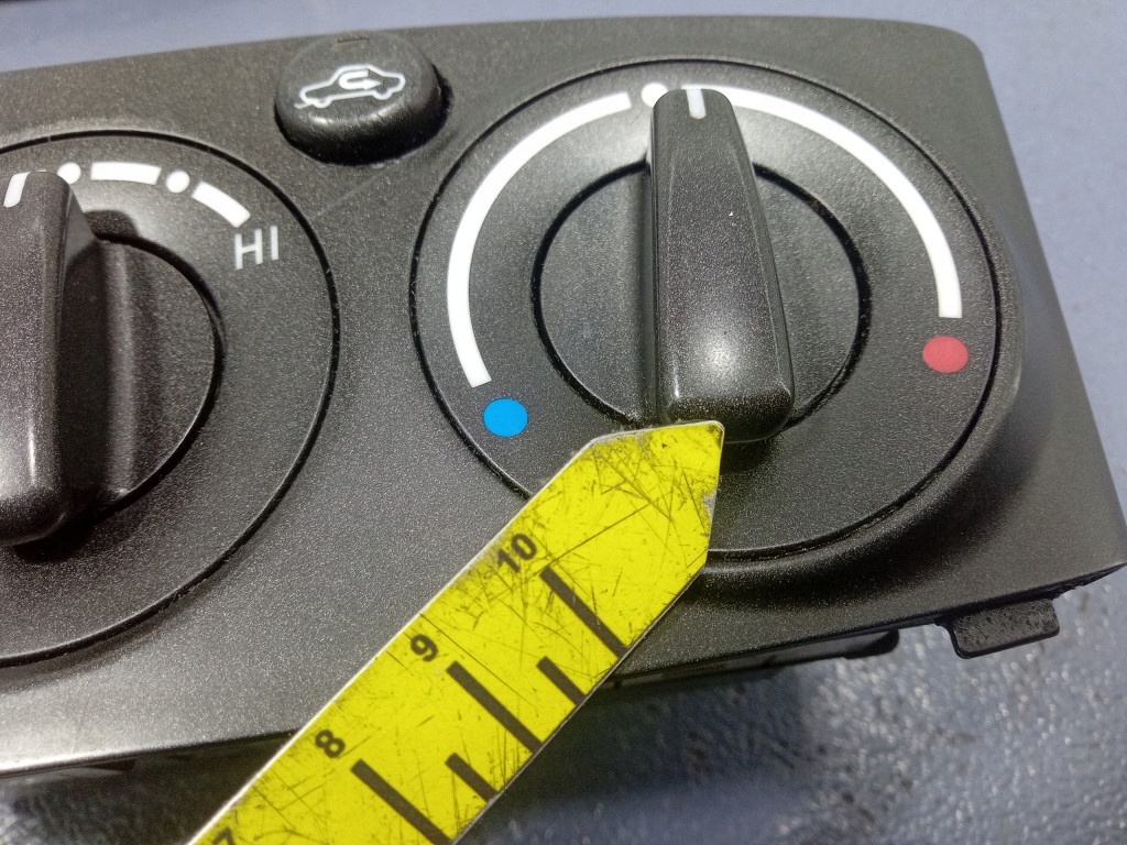 фото №8, Toyota avensis ii t25 панель ручки обдув кондиціонера 55900-05120