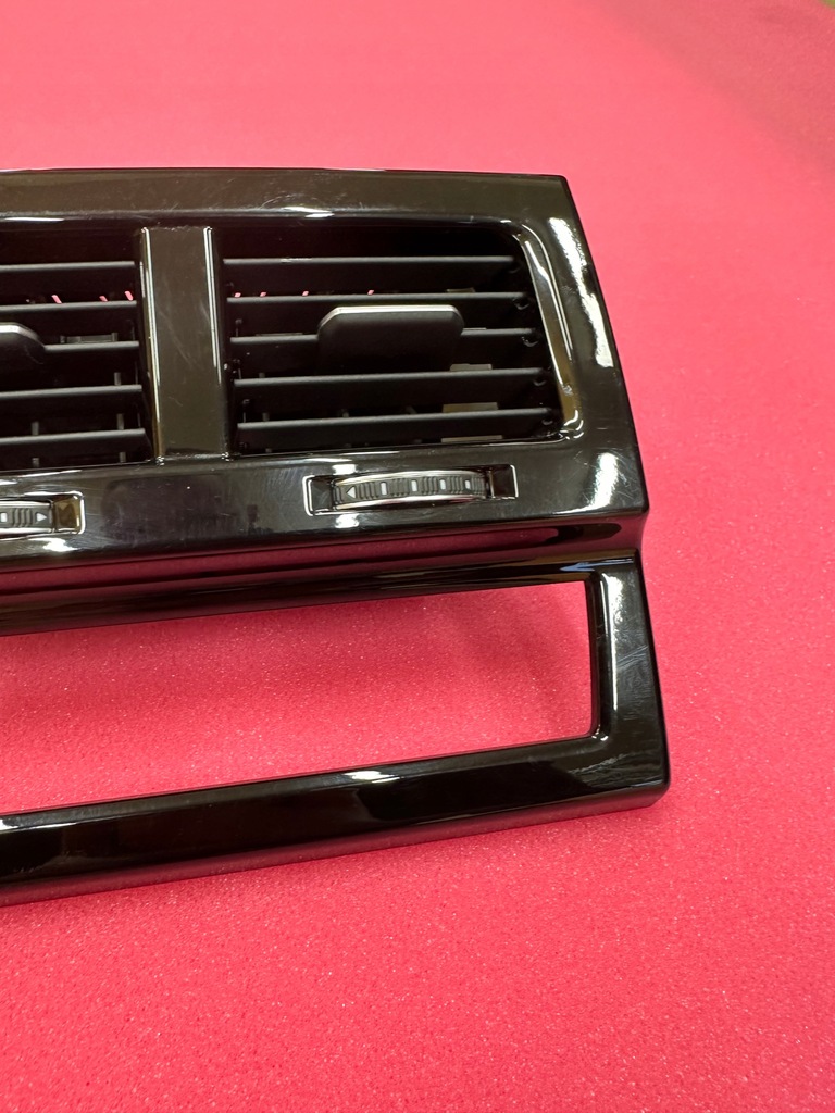 фото №6, Решітка обдув середня тунель середнього задня vw touareg iii 3 760 оригінальний номер