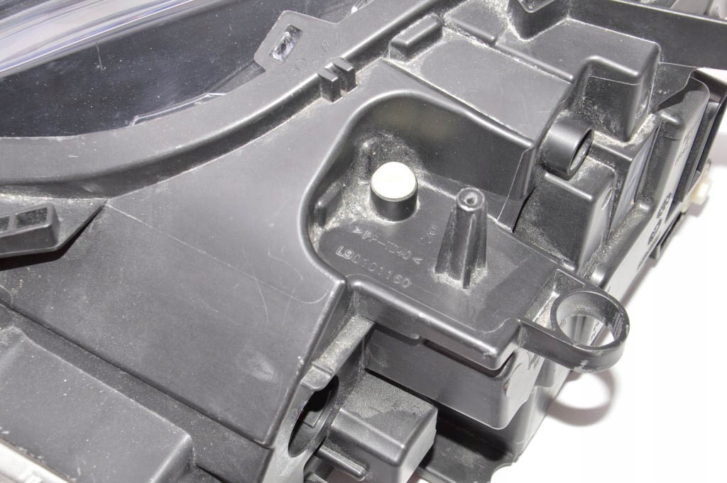 фото №13, Maserati quattroporte m156 лампа правий перед