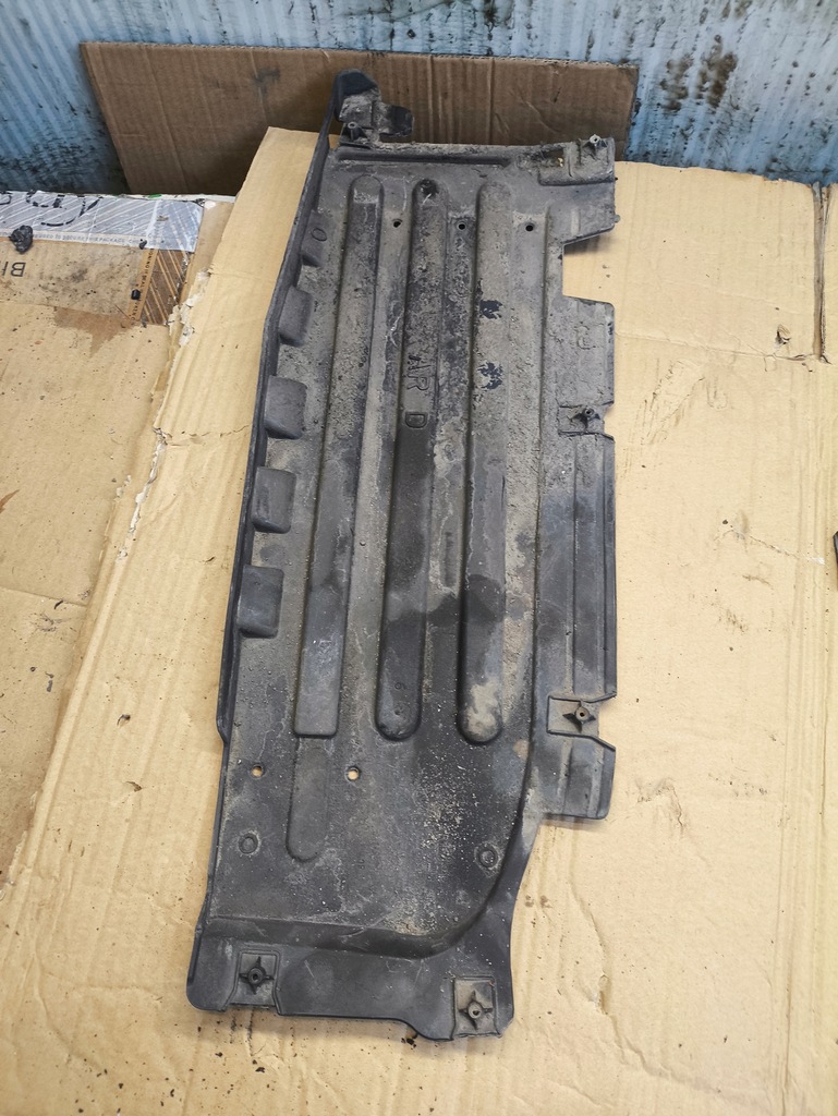 фото №1, Citroen jumpy защита подвеска правая задняя задняя 9810968880 ?