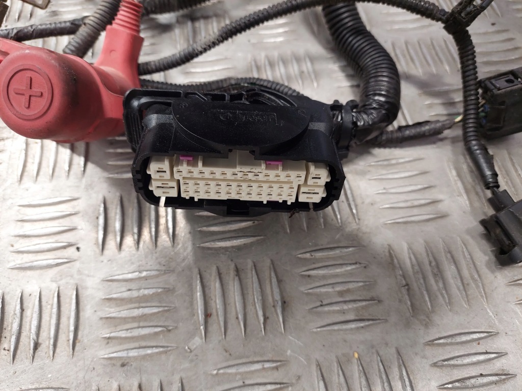 Tesla model s 104621703a блоки управления двигателя Цена