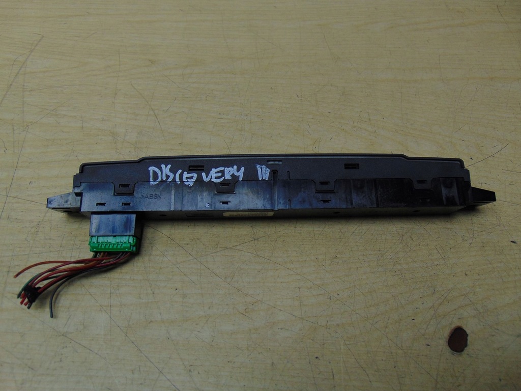 фото №9, Выключатель света аварийных land rover discovery 3