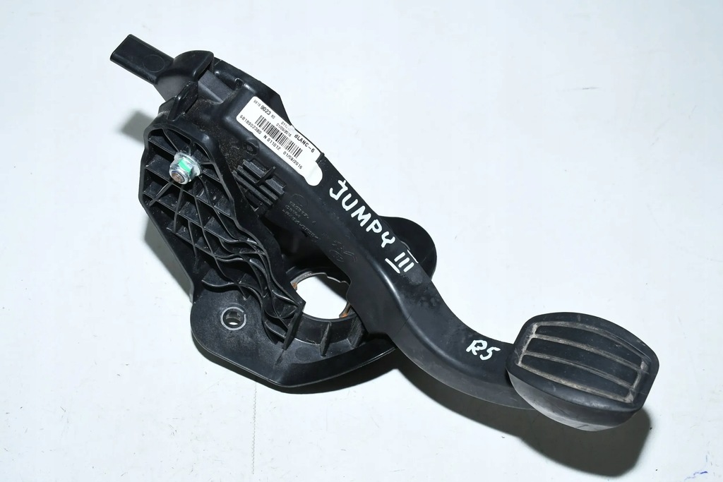 фото №1, Педаль сцепления 9818902380 jumpy iii expert iii proace 2016-