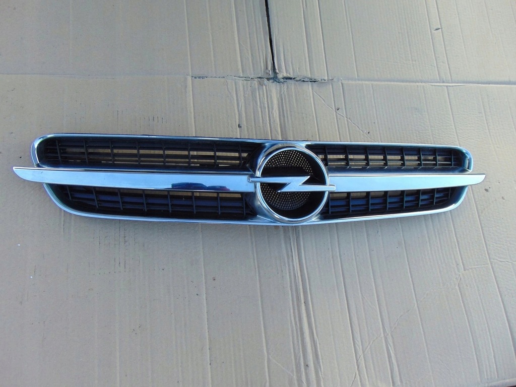 фото №1, Решітка радіатора решітка радіатора opel vectra c gts przed liftem europa