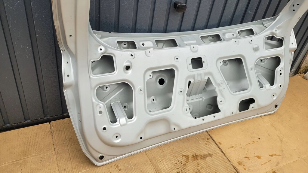 фото №9, Kia sportage v 5 крышка багажника крышка багажника задняя fv