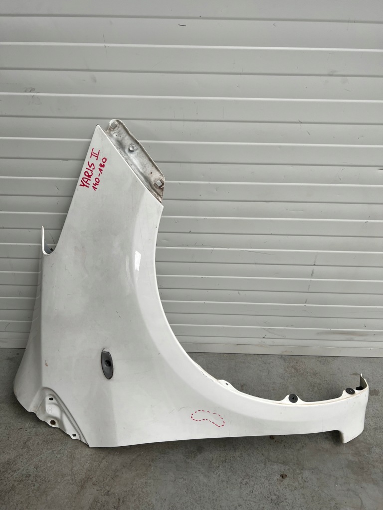 фото №1, Крыло правый передний перед toyota yaris ii