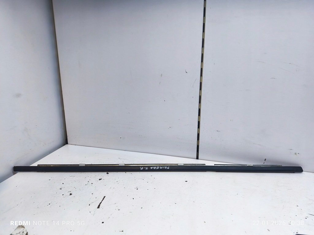 фото №1, Молдинг уплотнитель задняя правая primera p12 sedan 5d