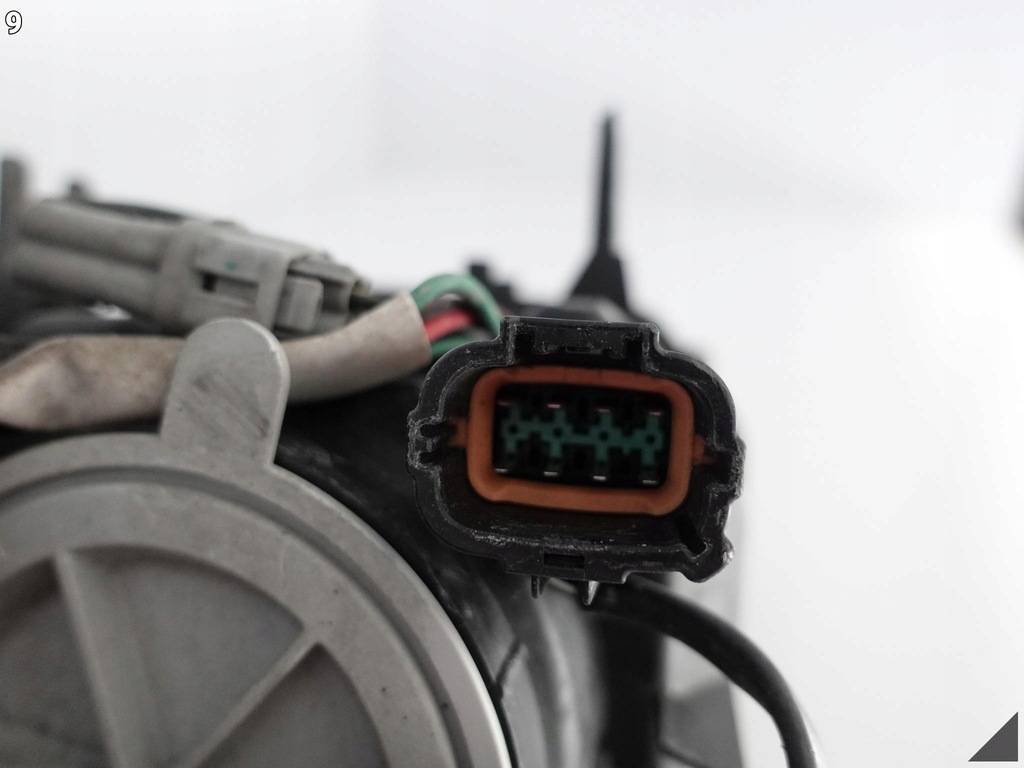 фото №10, Nissan gtr gt-r r35 08- лампа ксенон права europa