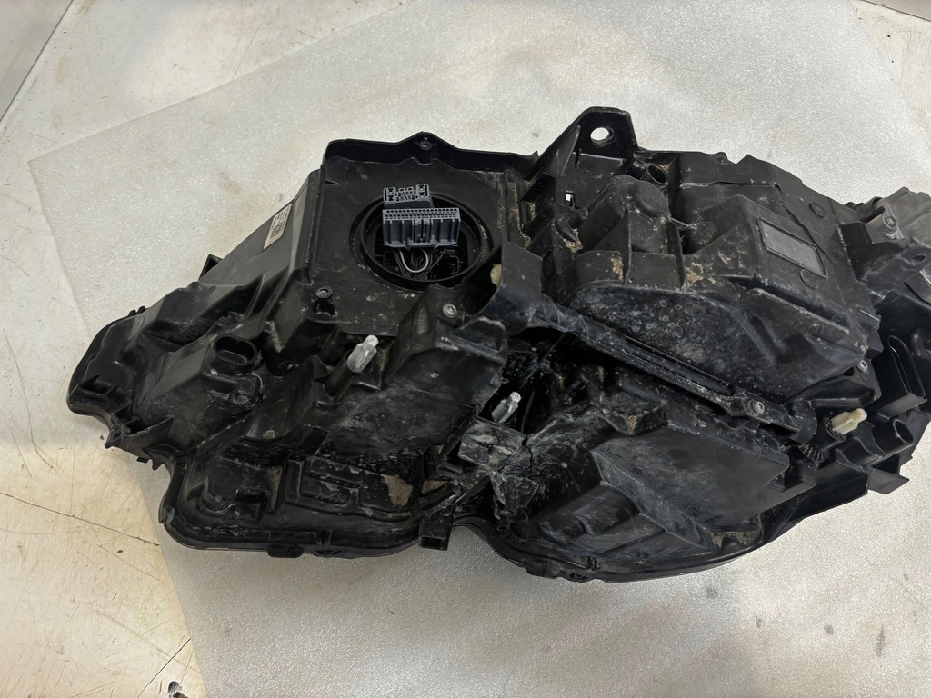 фото №11, Volvo s90, v90 32342465 перед сторона права лампа передня фара