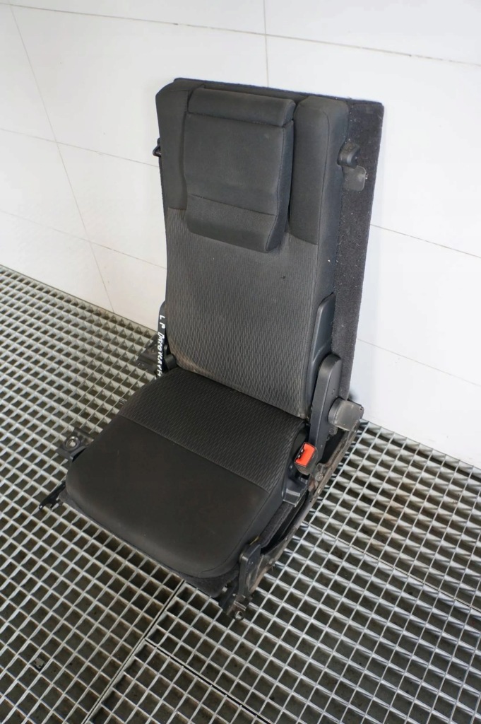 фото №2, Сиденье правый задняя land rover discovery iv 3 ряд