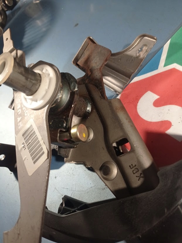 фото №5, Рычаг тормоза ручного hyundai coupe ii