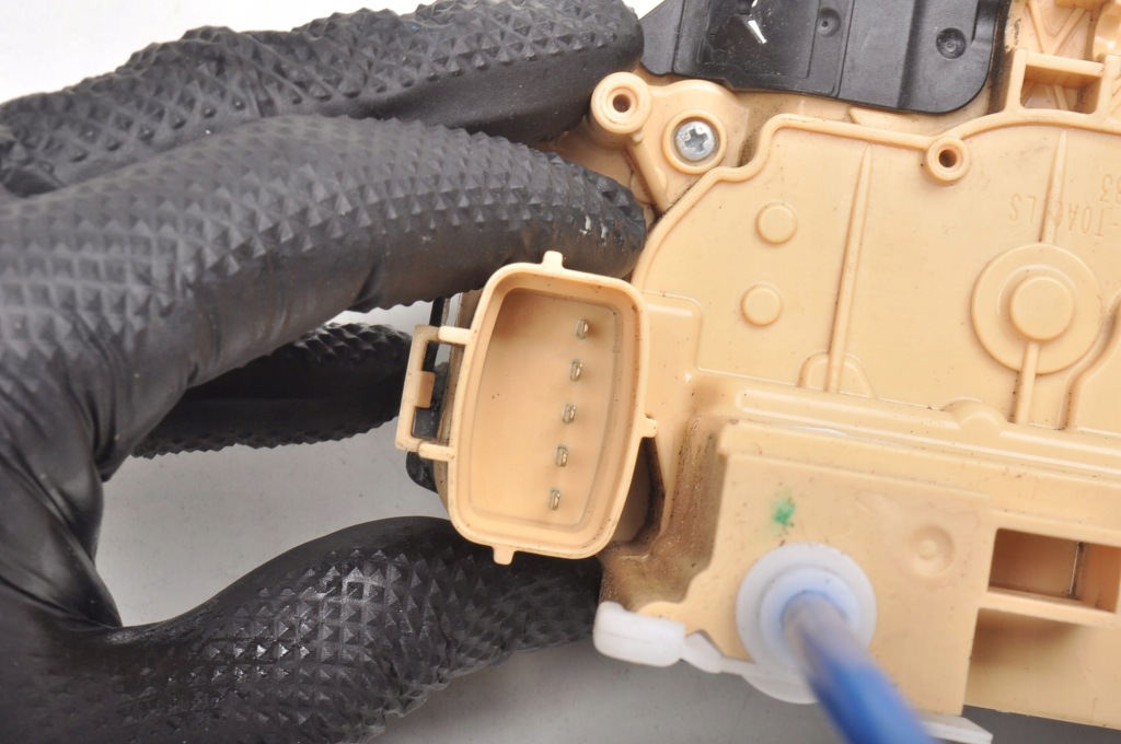 фото №7, Alfa romeo tonale замок двері лівий перед передній 50569983