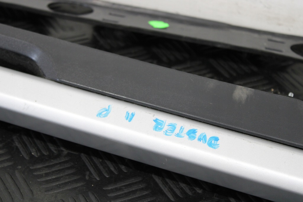 фото №6, Рейлинг крышный правый dacia duster ii