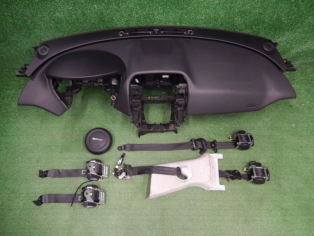 фото №1, Консоль приборная панель подушки безопасности ремни jaguar f-pace 2016