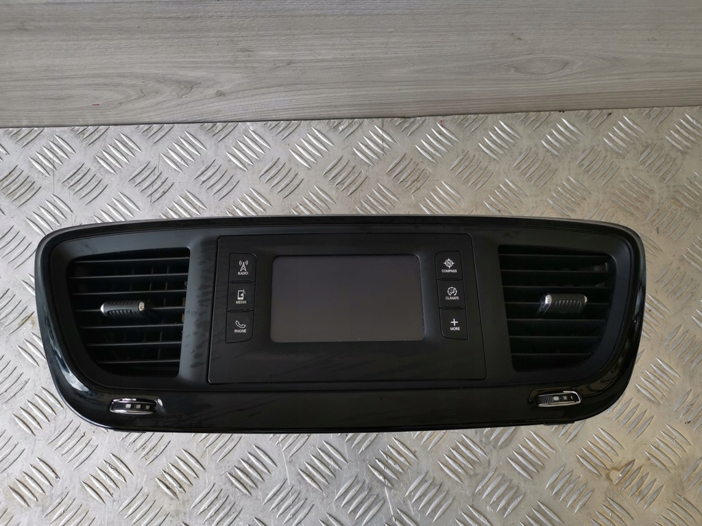 фото №2, Chrysler pacifica 17 радио рамка решётка обдув