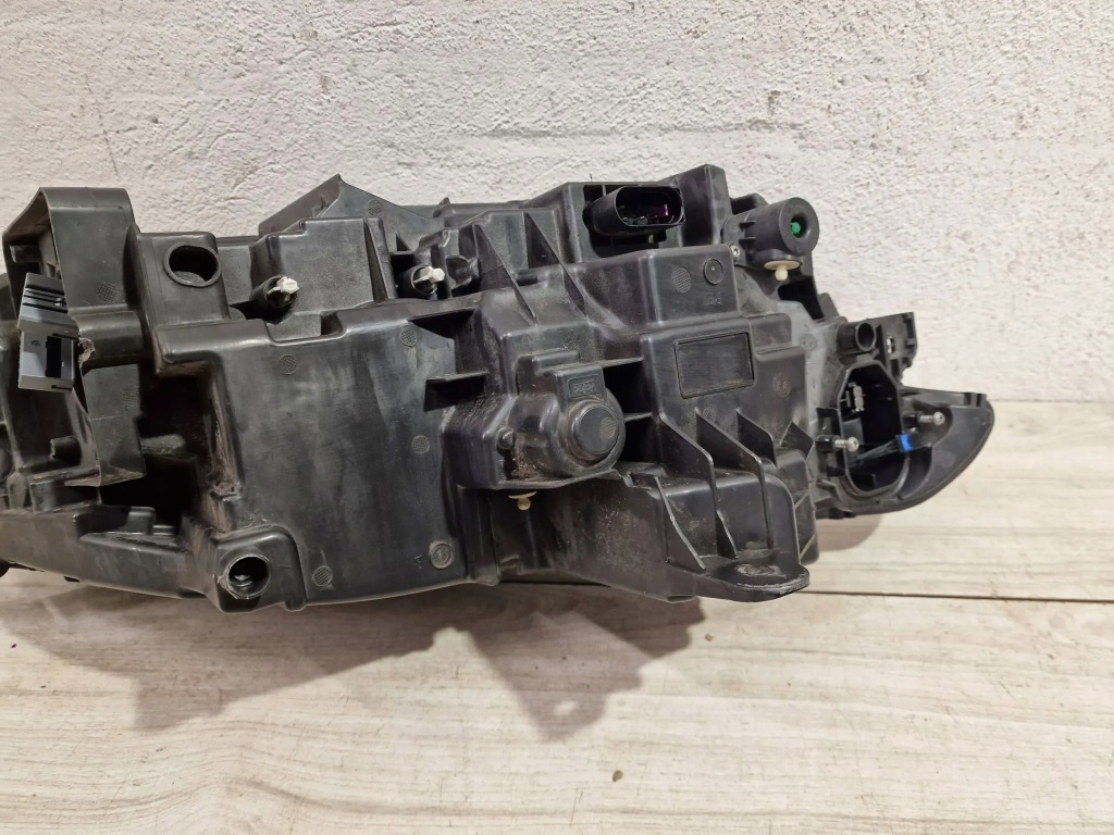 Купити Volvo xc90 рестайлінг  фара ліва full led mid 19 -