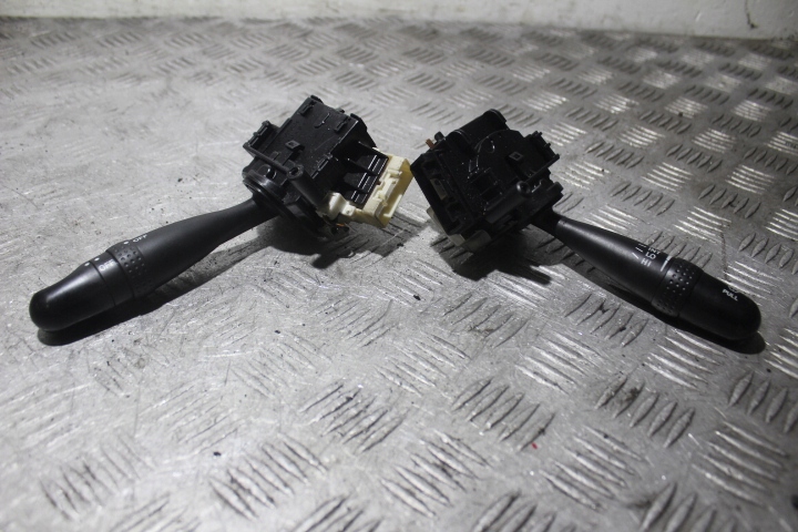 фото №1, Перемикач комбінований світла corolla ix e12