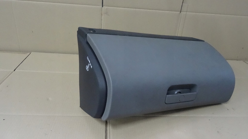 фото №1, Octavia 1 i бардачок пасажира 1u1857103b