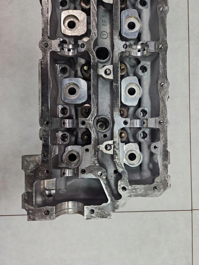 Jeep mercedes wk xk 3.0 crd головка права gotowa do монтажу r6420163601 Ціна