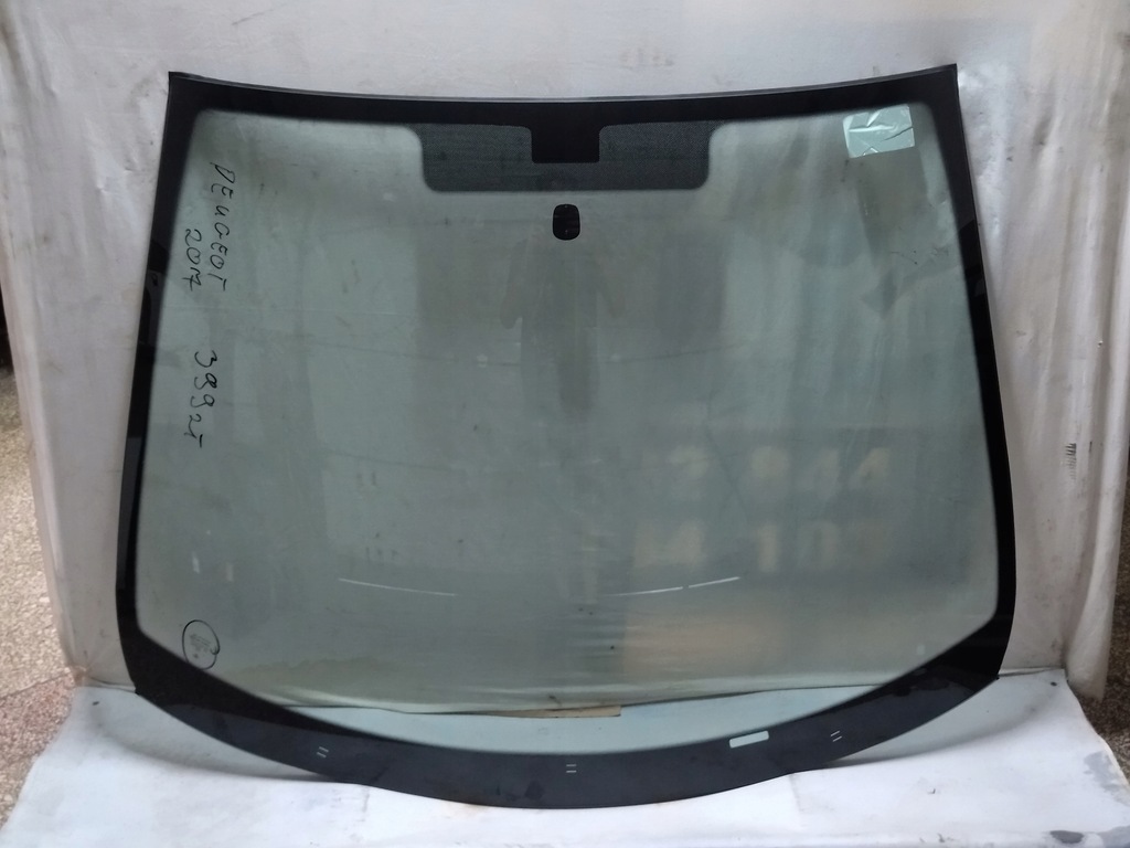 фото №1, Стекло передняя peugeot 207