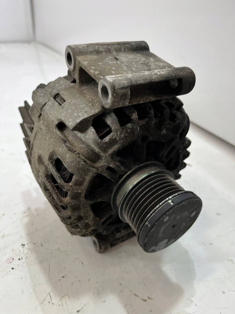 фото №1, Генератор mercedes w204 1.8 cgi a0009063000