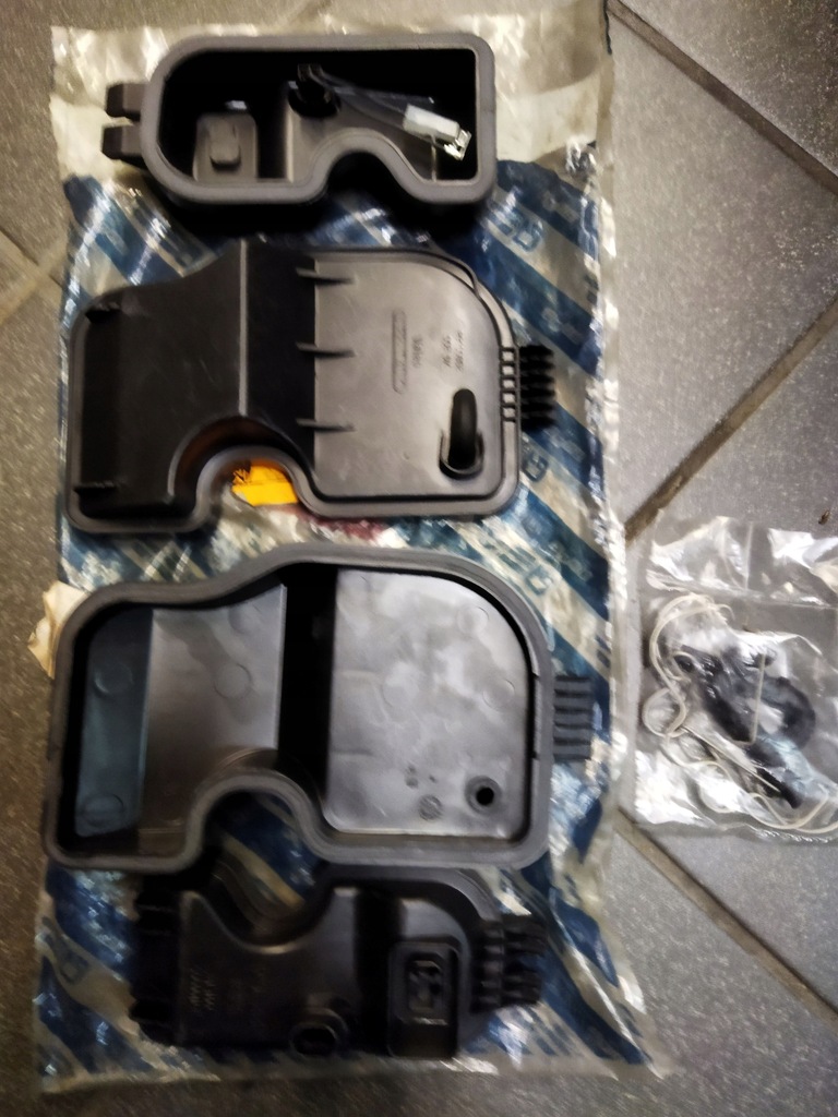 фото №1, Набір кришка фари punto ii