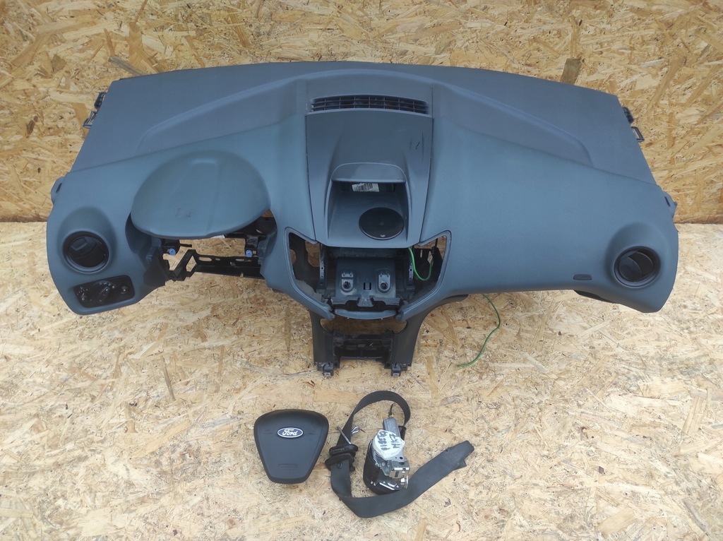фото №1, Приборная панель консоль ford fiesta mk7