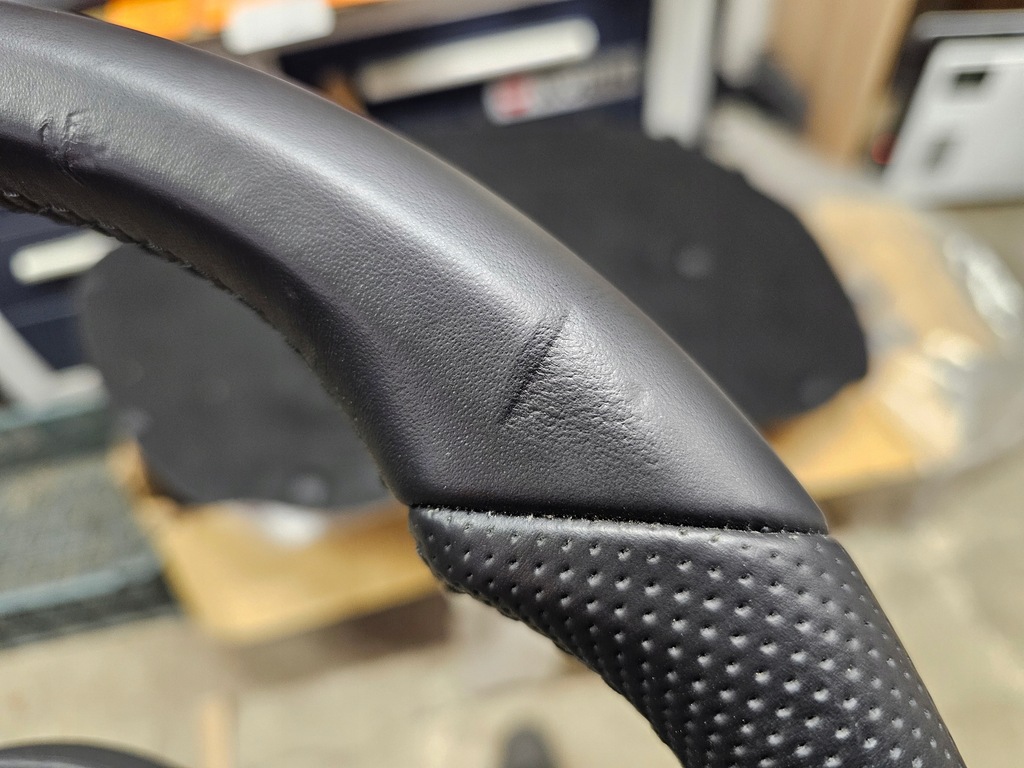 фото №9, Volkswagen golf viii воздуховод кожаный лепестки переключения 5h0959542c