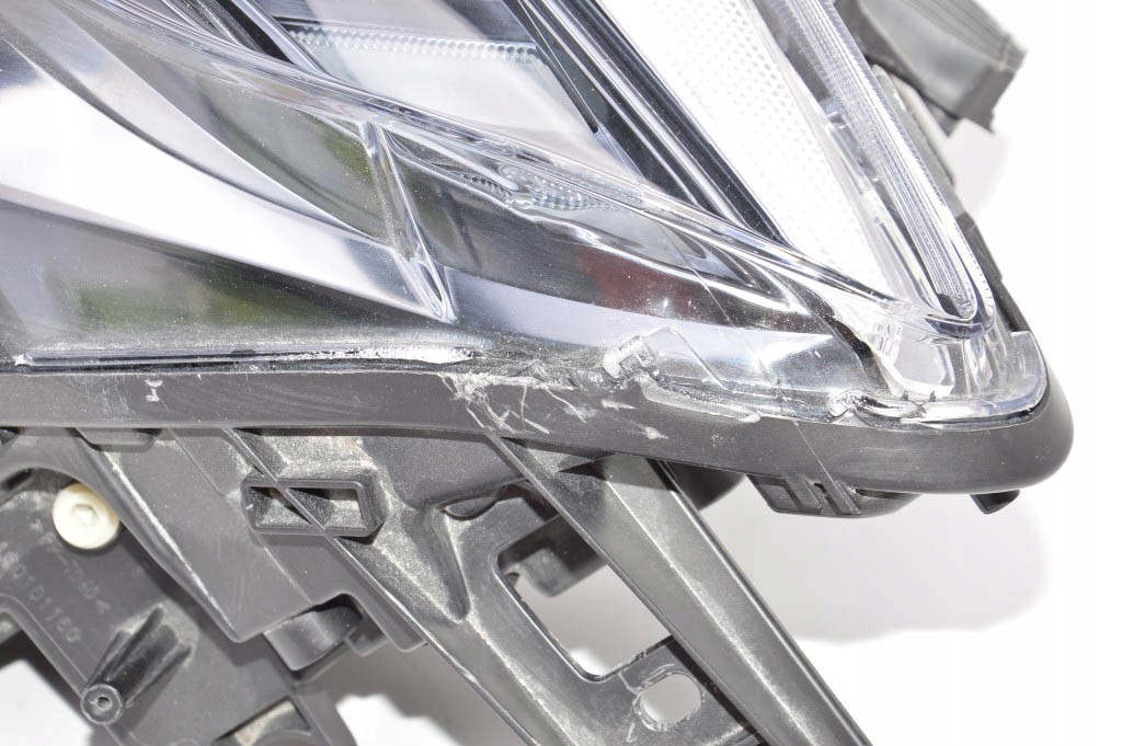 фото №8, Maserati quattroporte m156 лампа правий перед