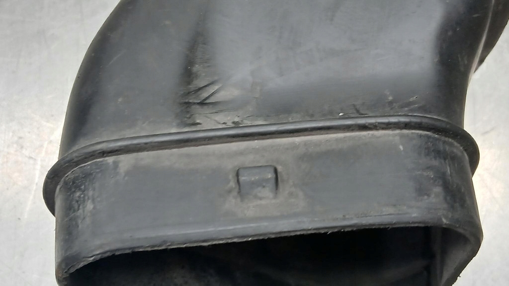 фото №4, Шланг труба воздуха volvo s80 ii v70 iii 2.4 d5 30748216