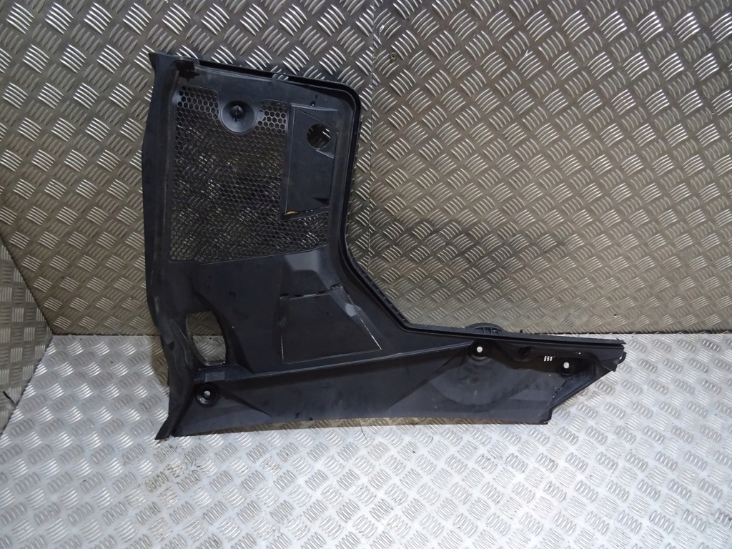 Купити Mercedes w205 купе рестайлінг  жабо ліва a2058308902