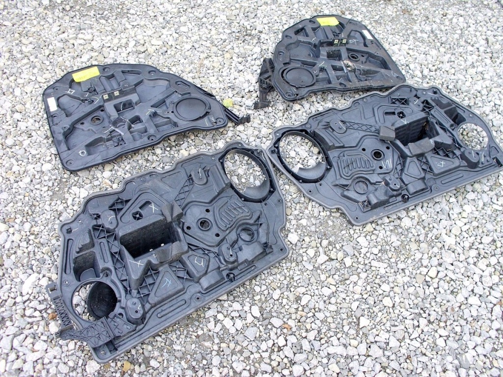 фото №1, Chrysler sebring вкладка дверь мат обшивка