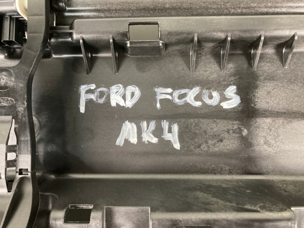 фото №14, Pas передний воздуховод жалюзи ford focus mk4