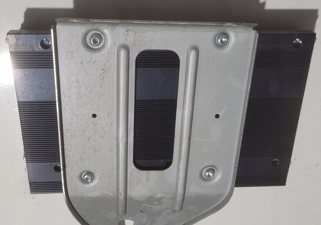 фото №2, Jeep grand cherokee wk 2 ii усилитель радио 14-