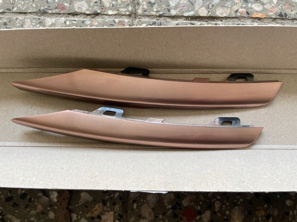 фото №1, Range rover velar r-dynamic молдинг накладки решётки бампера