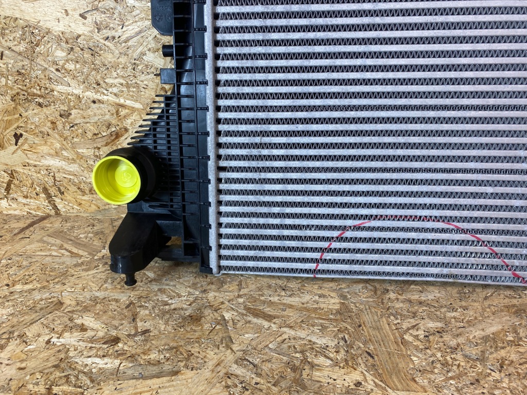 Радиатор воздуха интеркулер mercedes w177 w247 w118 a2475006100 Цена