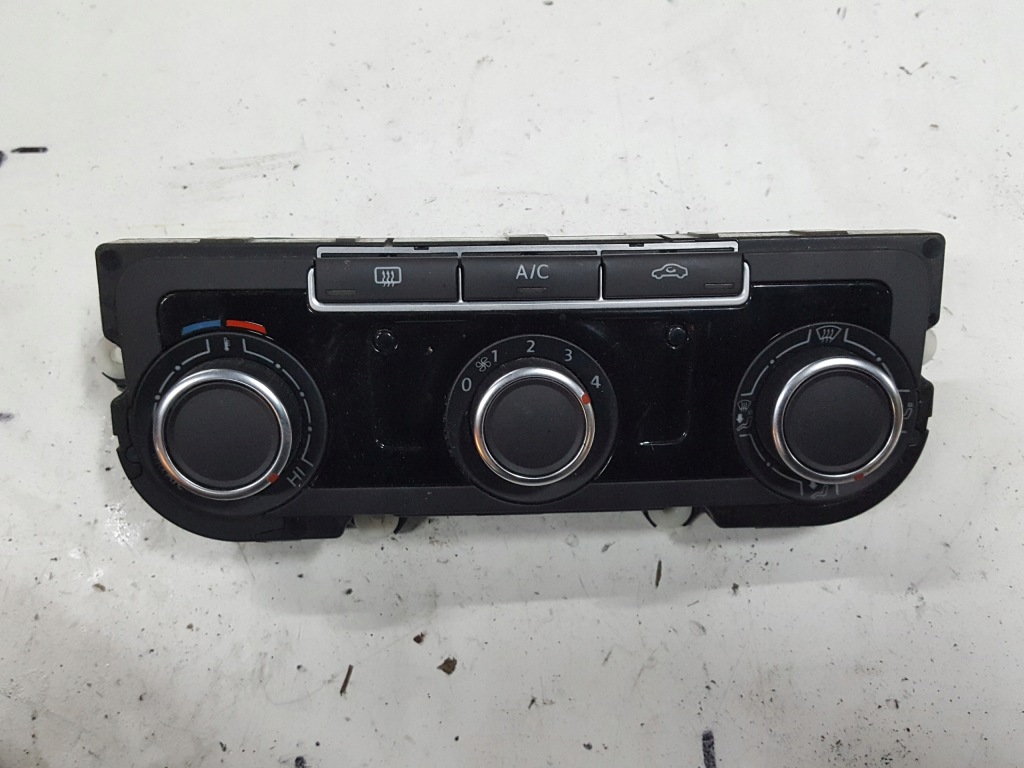 фото №1, Vw passat b7 10-14r панель кондиціонера обдув