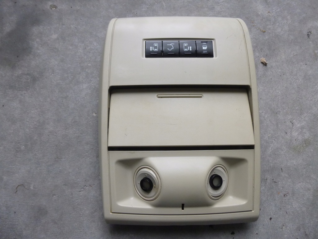 фото №1, Chrysler town country панель