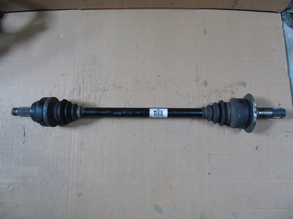 фото №1, Idealna kpl привідний вал задня права bmw g11 g12 750ix 1