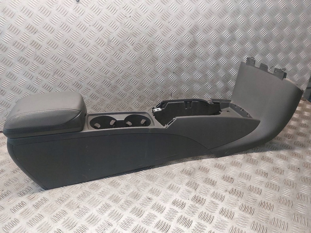 фото №7, Туннель средний подлокотник volvo s40 ii 8687407 8687408