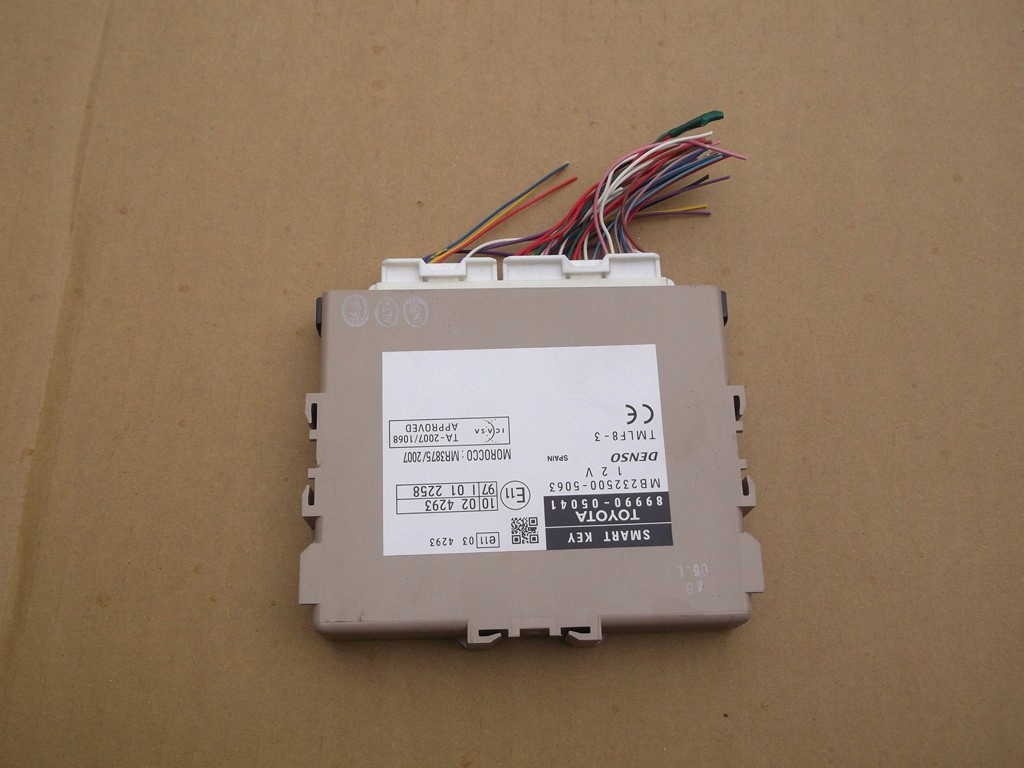 Купить Toyota avensis 3 t27 модуль smart key