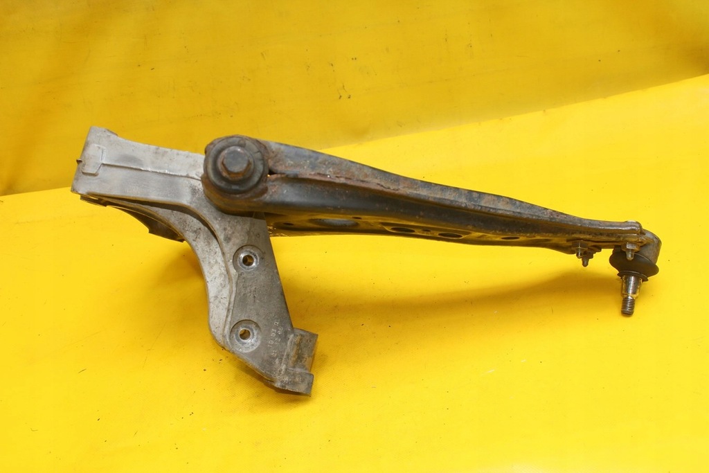фото №8, Рычаг правый перед vw fox polo iv 1.2 b 6q0407157c