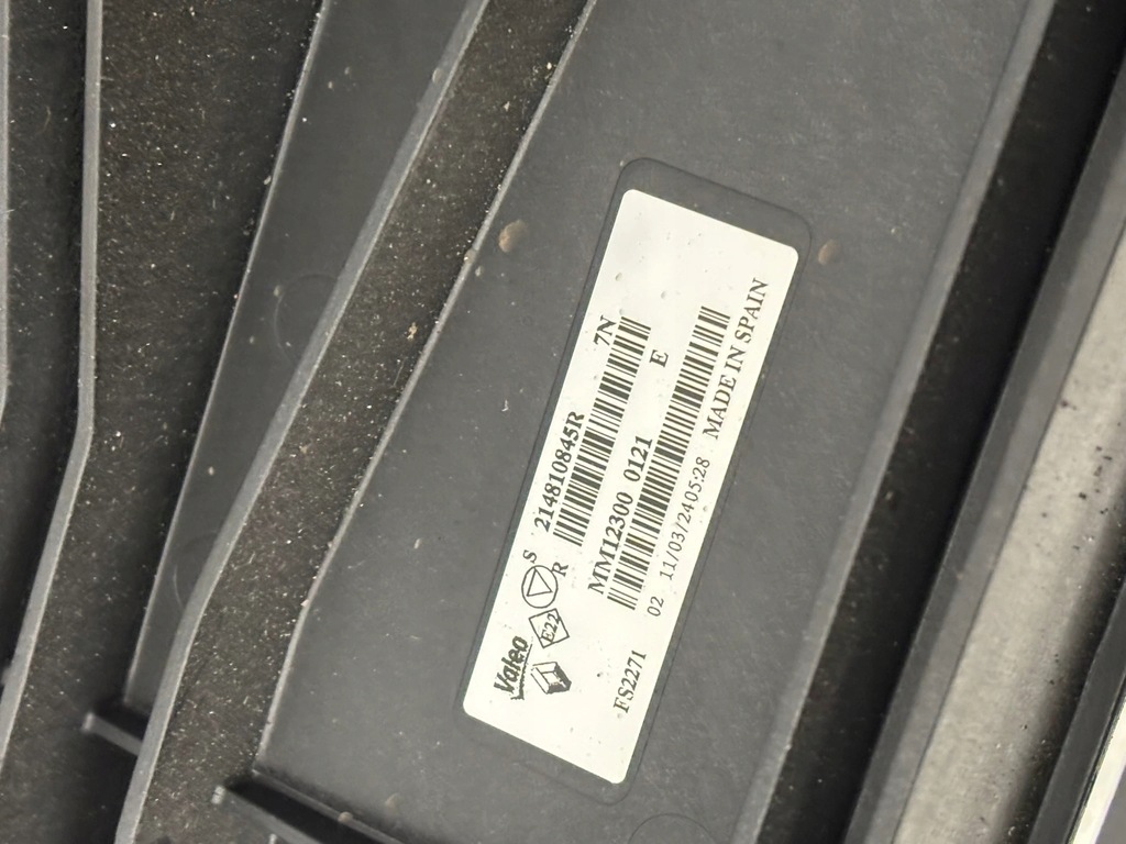 фото №16, Pas передній радіатор arkana 1.6 e-tech гібрид