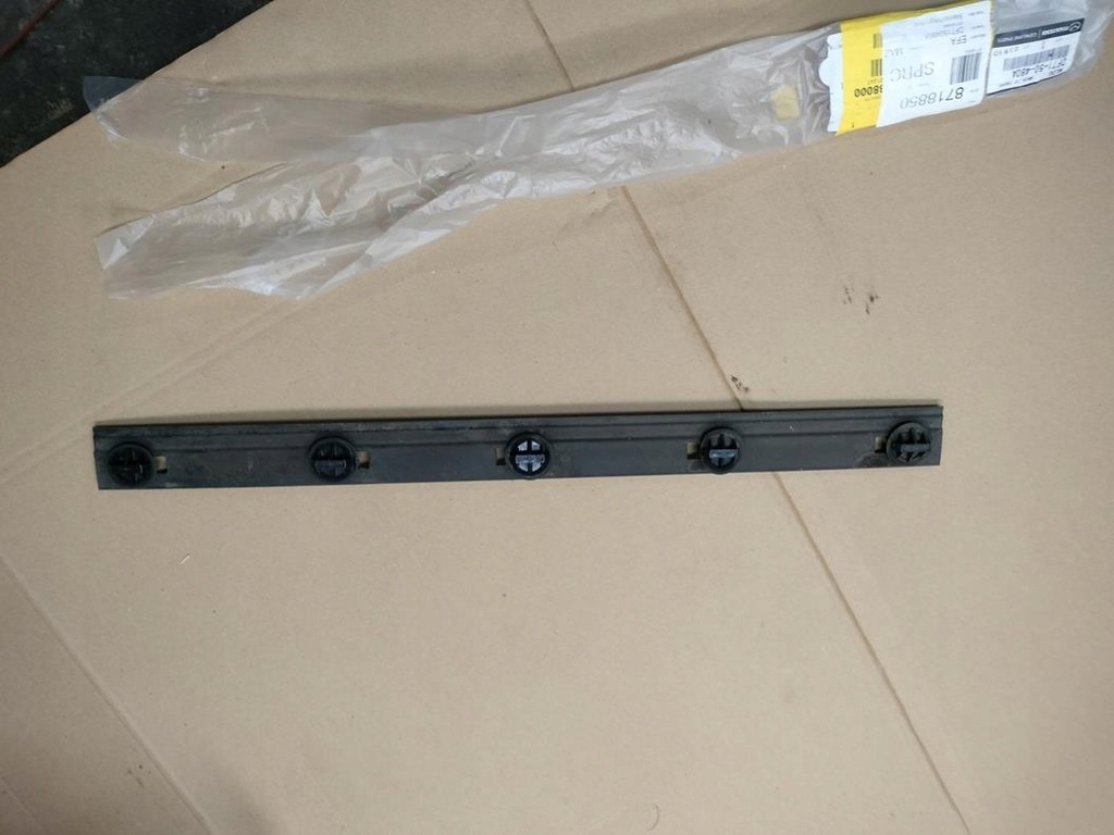 фото №1, Прокладка підкрилок поріг mazda 2 de лівий задня