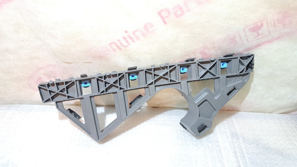 фото №1, Kia optima kombi направляющая бампера задняя правый org